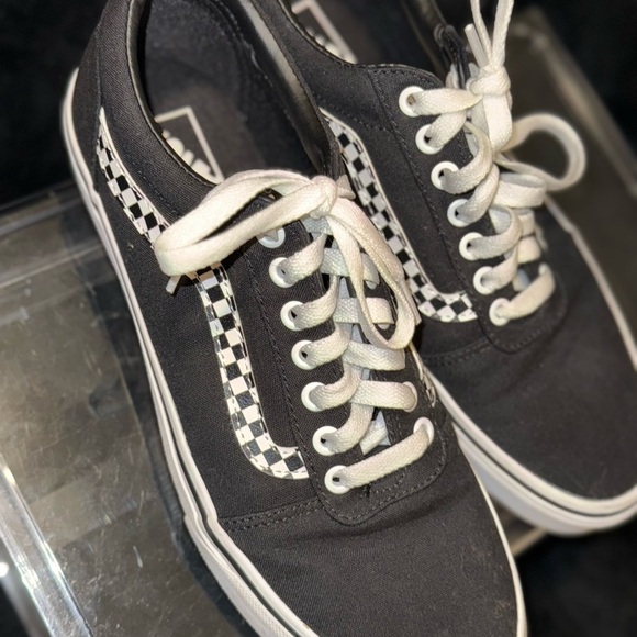 Vans Black and White Sneakers with Canvas Upper - Picture 4 of 12